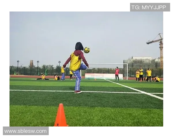 女孩们的足球梦想与明星名字的完美结合探索之旅 女孩们的足球梦想与明星名字的完美结合探索之旅