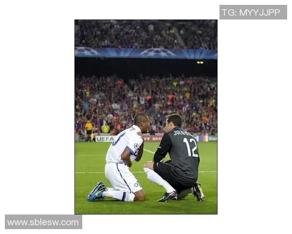 举杯畅谈足球盛事与激情时刻的无限魅力与回忆 举杯畅谈足球盛事与激情时刻的无限魅力与回忆