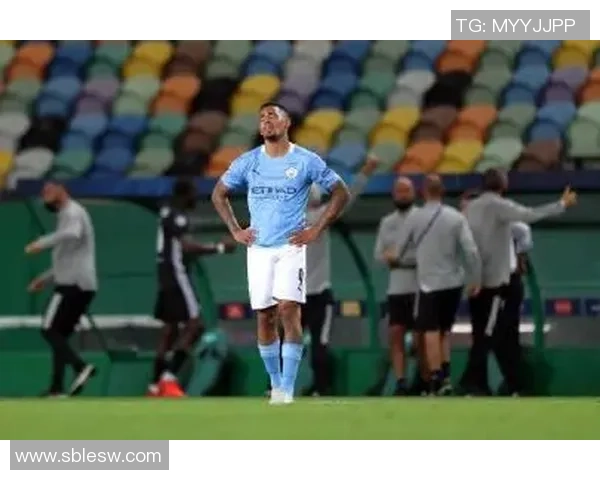 足球翻译声音在比赛中的重要性与应用探讨 足球翻译声音在比赛中的重要性与应用探讨